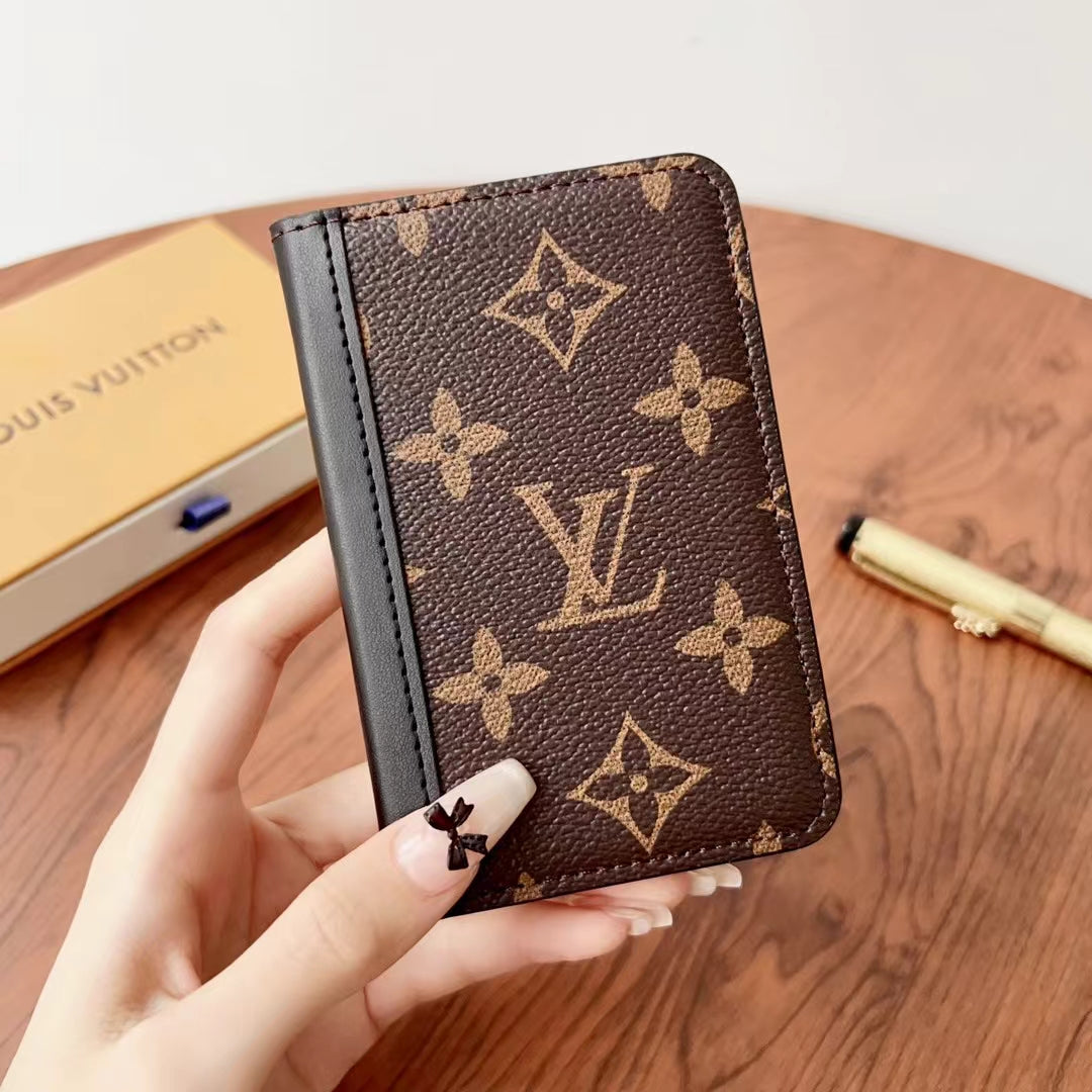 Elegant LV Checkered & Monogram Walletss