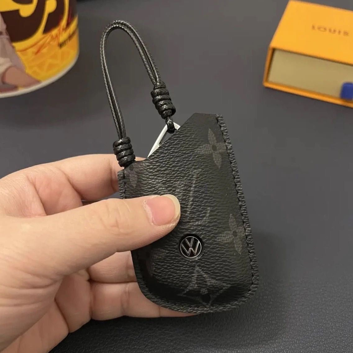 Luxury Leather Smart Key Cover β Designed for Audi, BMW, Benz, Lincoln & VW πβ¨s