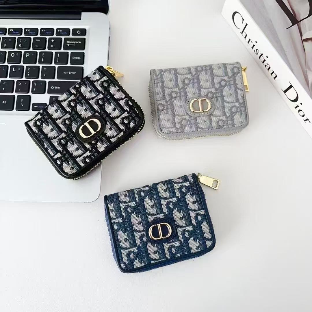 Trendy Embroidery Levels Wallet