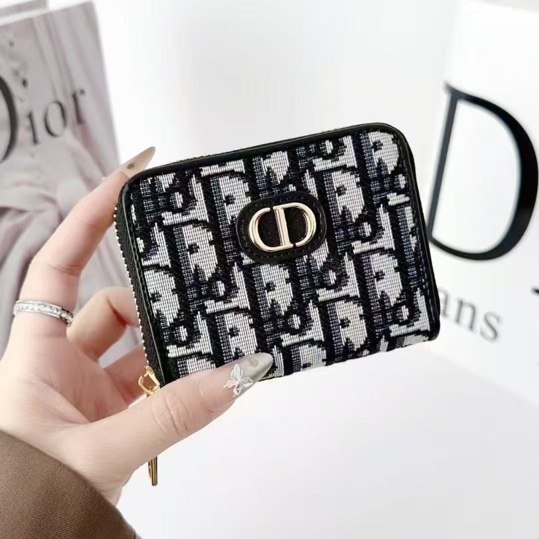 Trendy Embroidery Levels Wallet