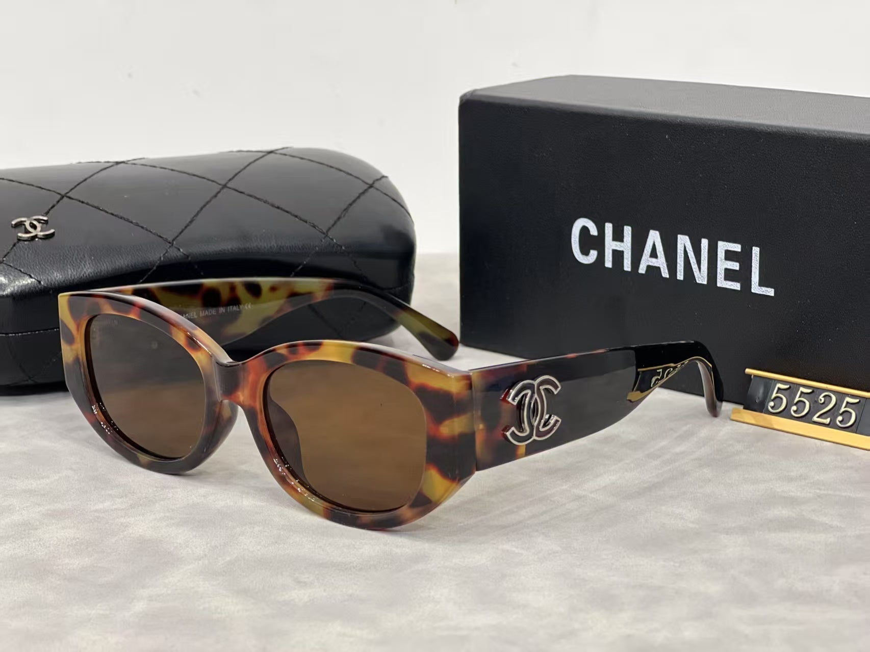 Fashion Sunglasses—5525s