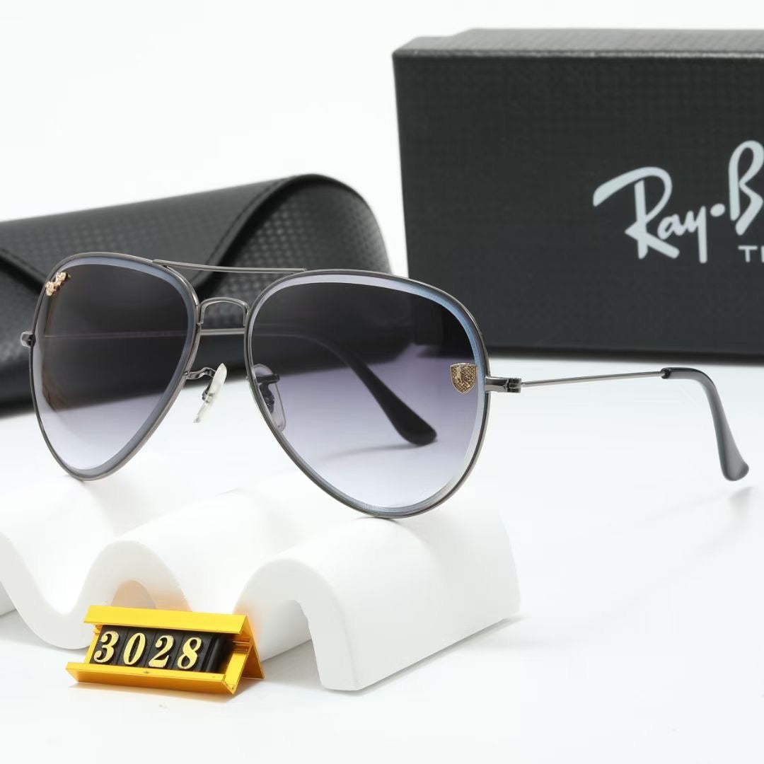 Fashion hot 8 color sunglasses 3028s