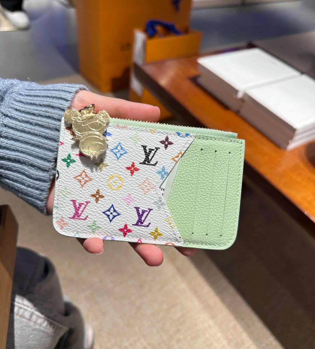 L--Inspired Card Holder Wallet: Chic & Functional!s