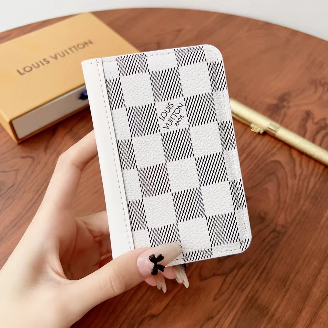 Elegant LV Checkered & Monogram Walletss