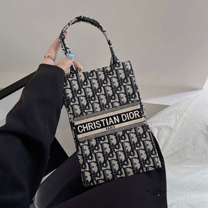 Classic Tote Bag With Crossbody Strap-1-2