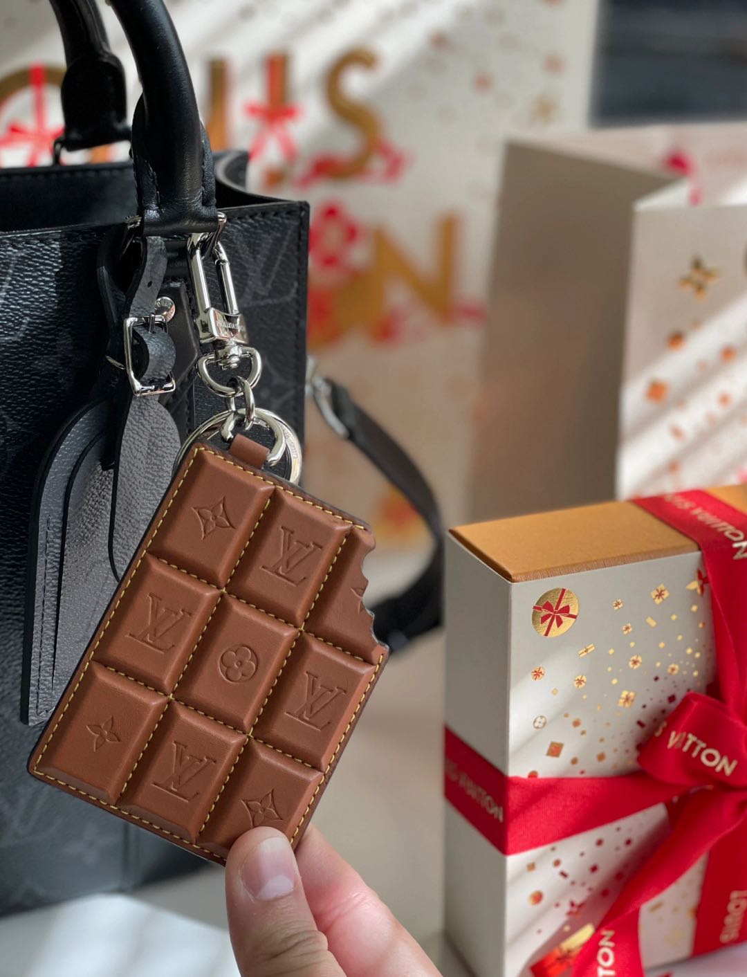 🍫 L&V Chocolate - Style Leather Keychain & Bag Charm 🍫s