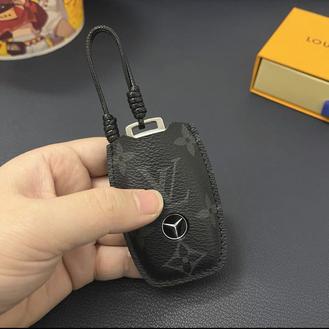 Luxury Leather Smart Key Cover – Designed for Audi, BMW, Benz, Lincoln & VW 🚗✨s