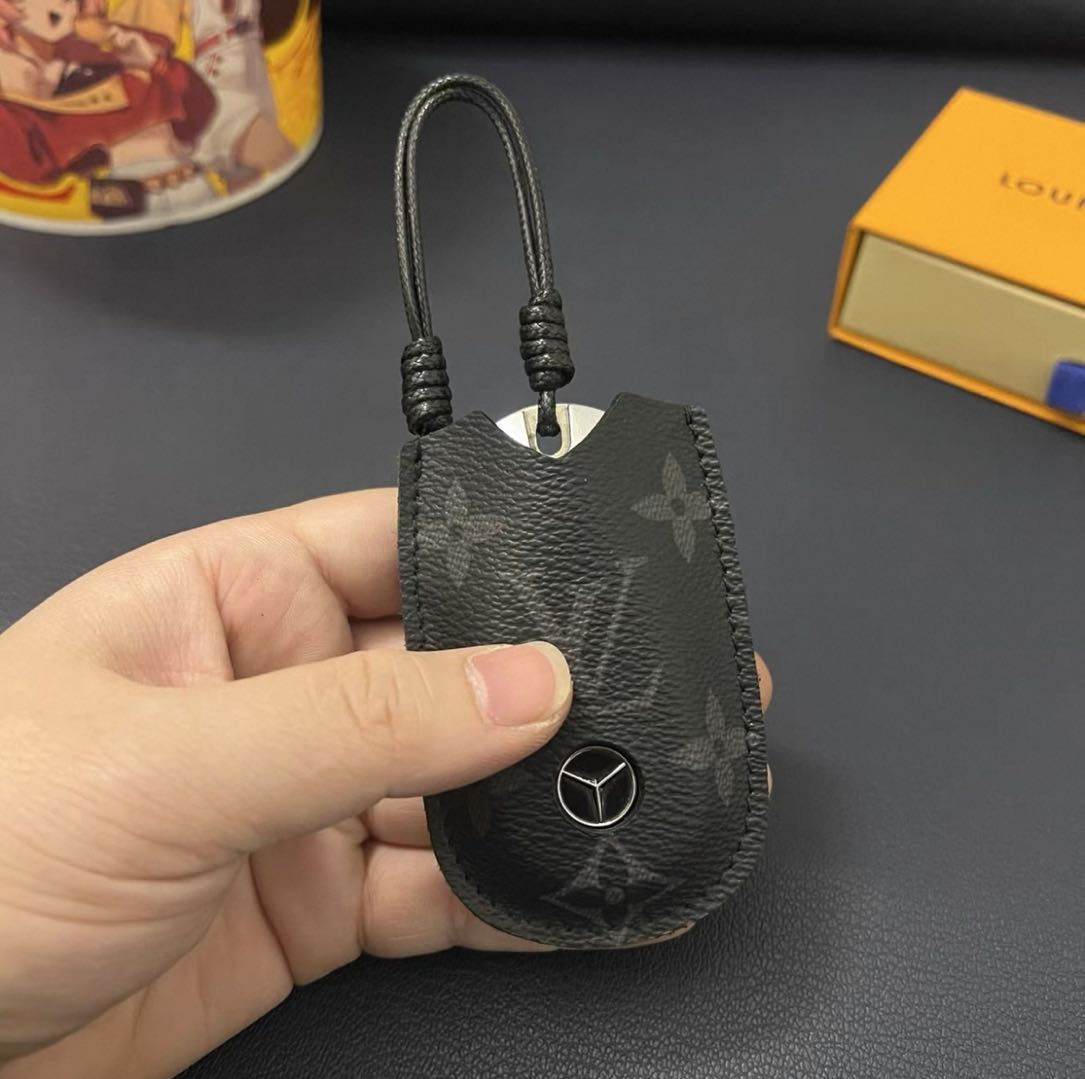 Luxury Leather Smart Key Cover – Designed for Audi, BMW, Benz, Lincoln & VW 🚗✨s