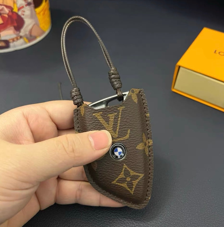 Luxury Leather Smart Key Cover – Designed for Audi, BMW, Benz, Lincoln & VW 🚗✨s