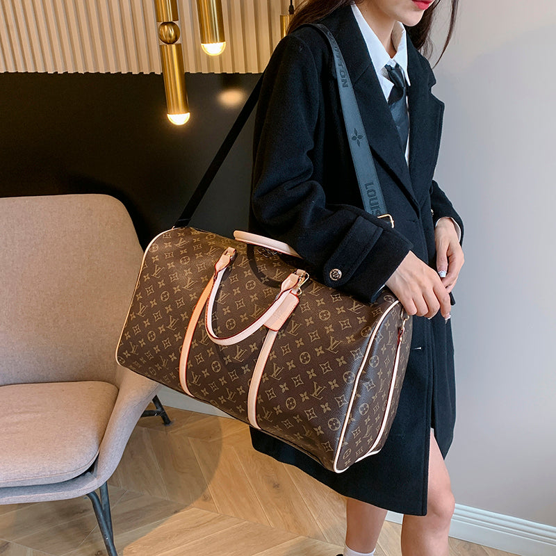 L-Luxury Monogram Travel Bag – Elegance On the Go-1-2