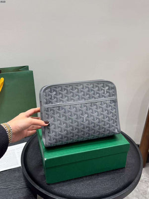 Essential clutch bag for men-1