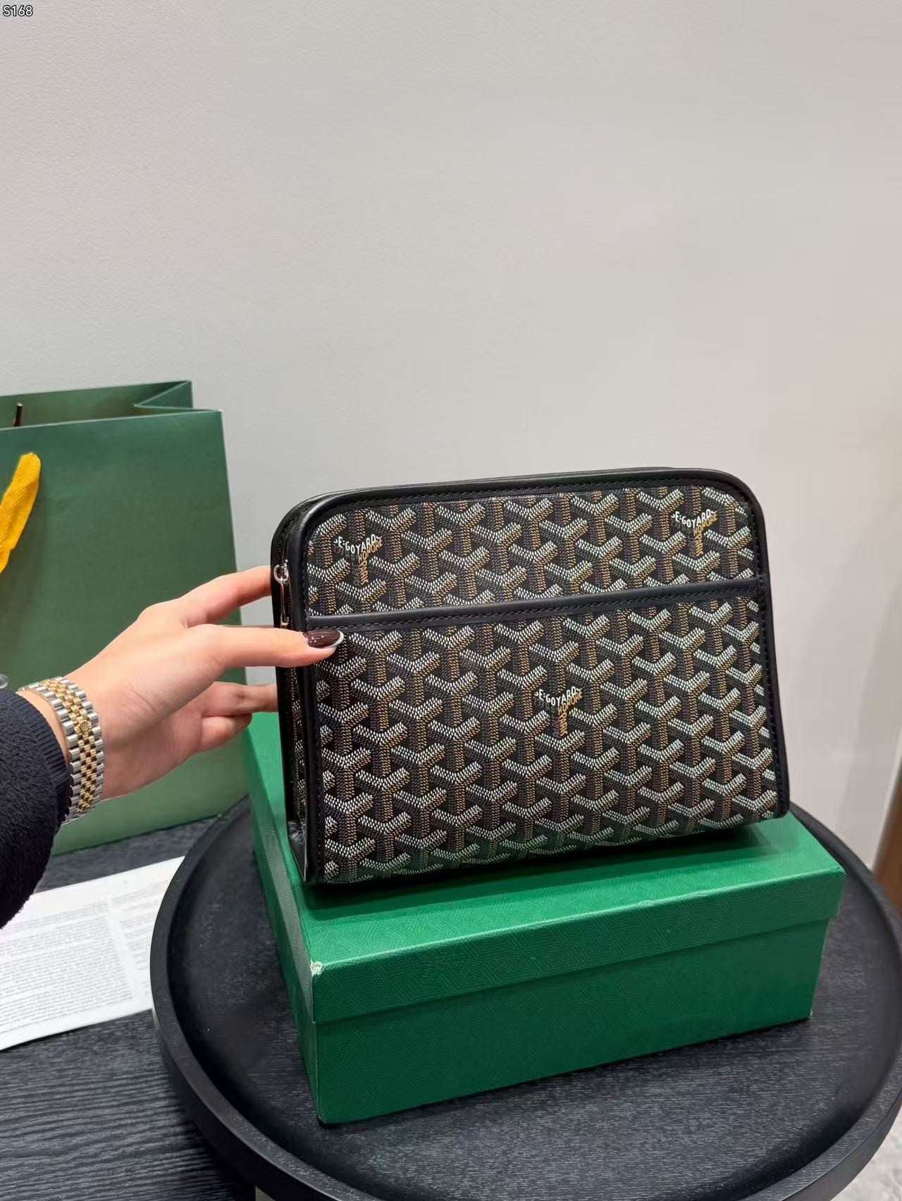 Essential clutch bag for men-1