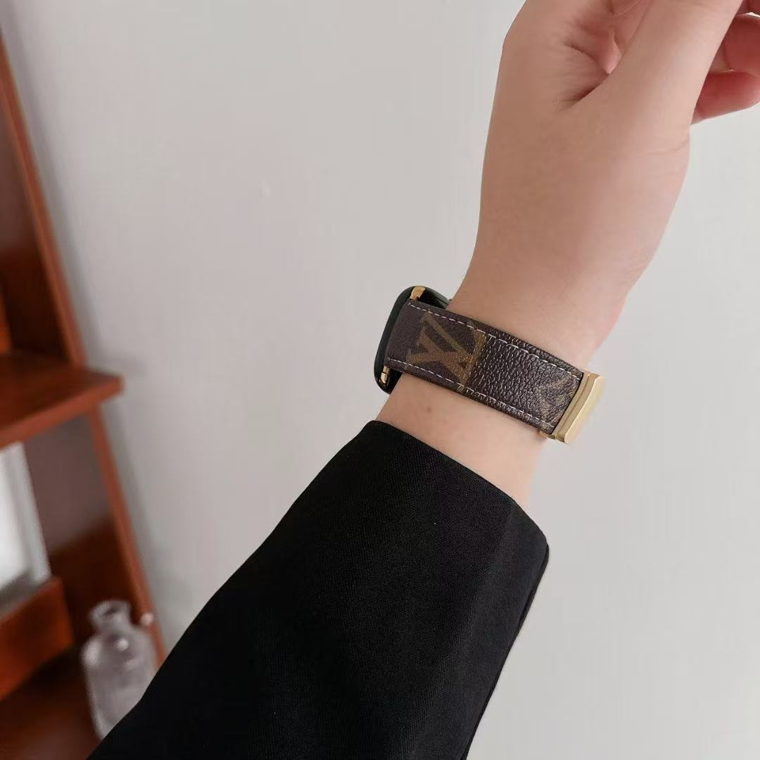 New Butterfly Buckle Leather Apple Watch Straps