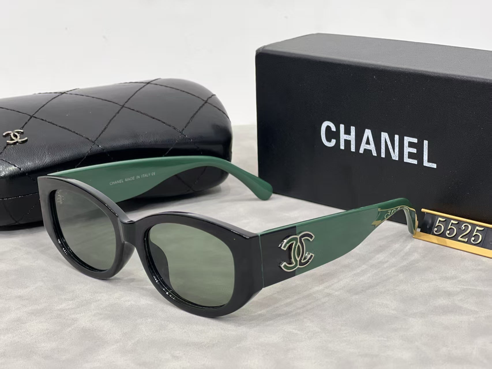 Fashion Sunglasses—5525s