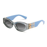 Retro cat-eye sunglassess