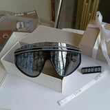 Oversized Watermark Sunglasses 832003s